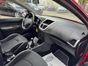 Iberia Auto Garage Saint Ave IMG 0254