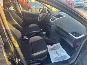 Iberia Auto Garage Saint Ave IMG 7626