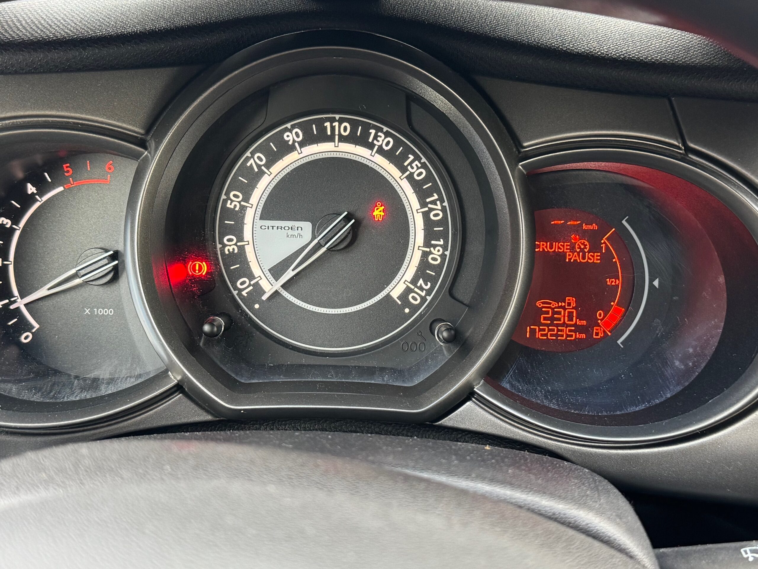 Iberia Auto Garage Saint Ave IMG 2656