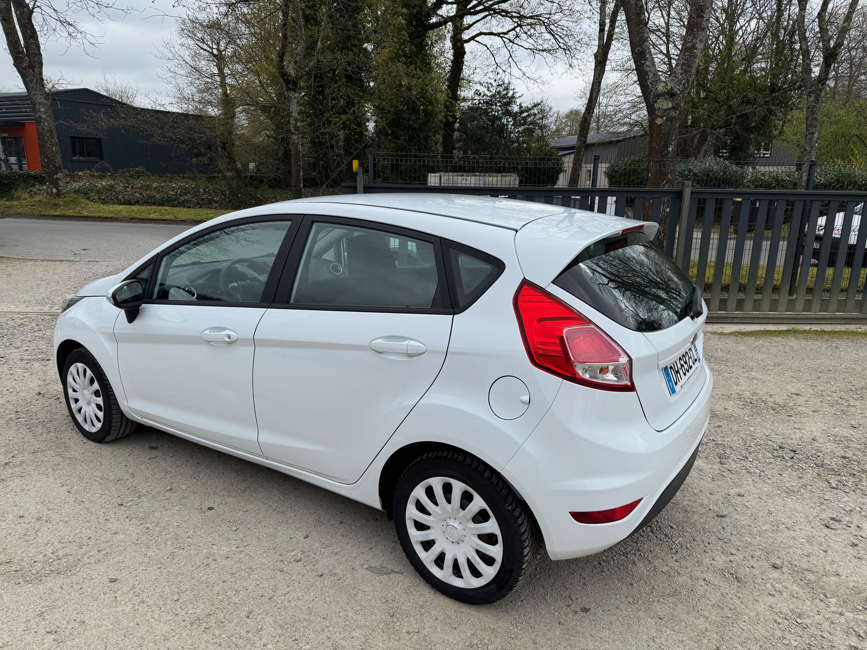 Iberia Auto Garage Saint Ave IMG 3332