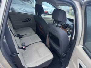 Iberia Auto Garage Saint Ave IMG 8129