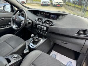 Iberia Auto Garage Saint Ave IMG 8992