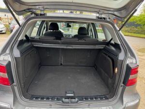 Iberia Auto Garage Saint Ave IMG 3733